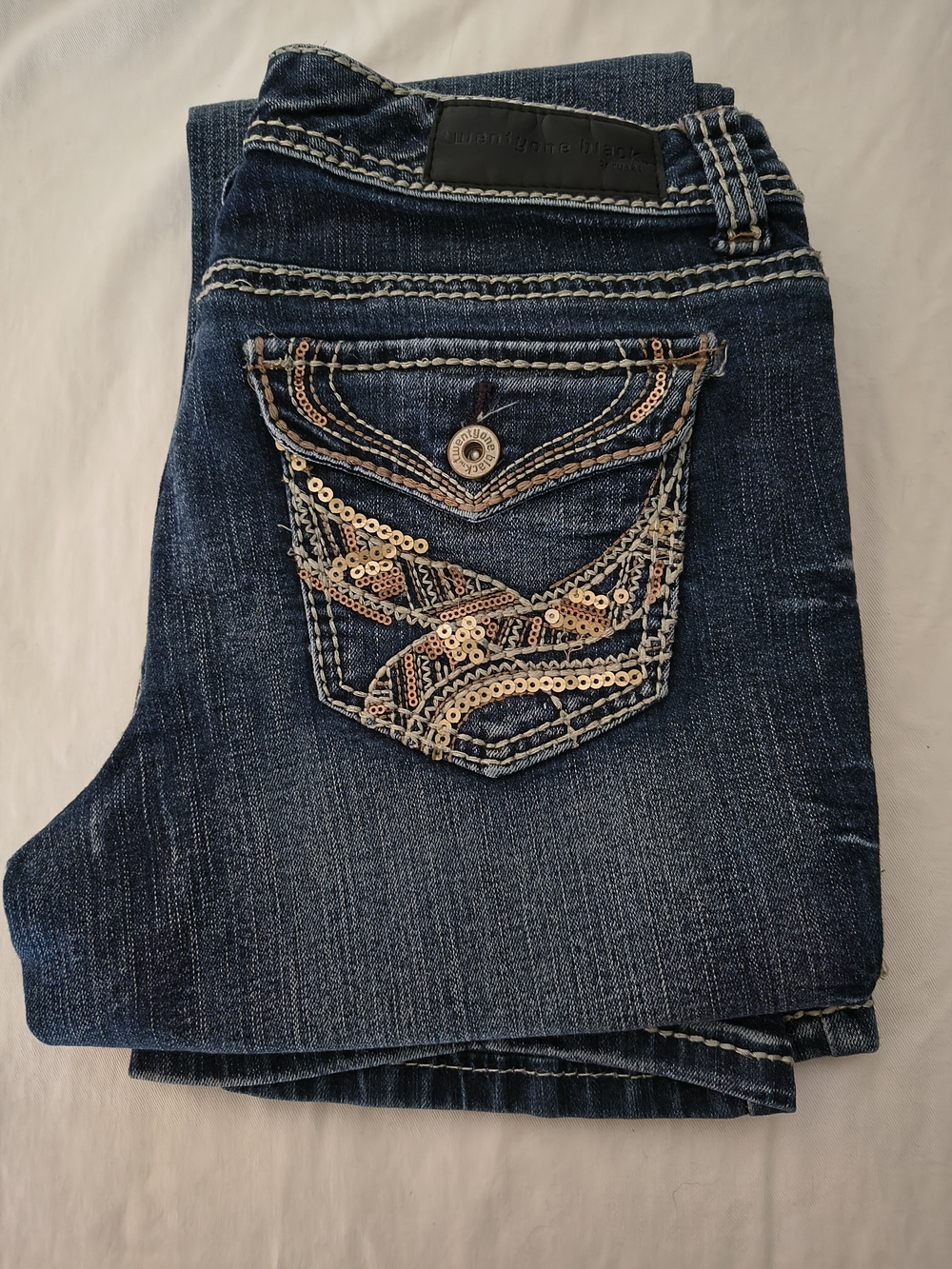 Rue21 7/8 Dark Blue Sequin Accent Button Pocket Bootcut Jeans - Picture 2 of 6